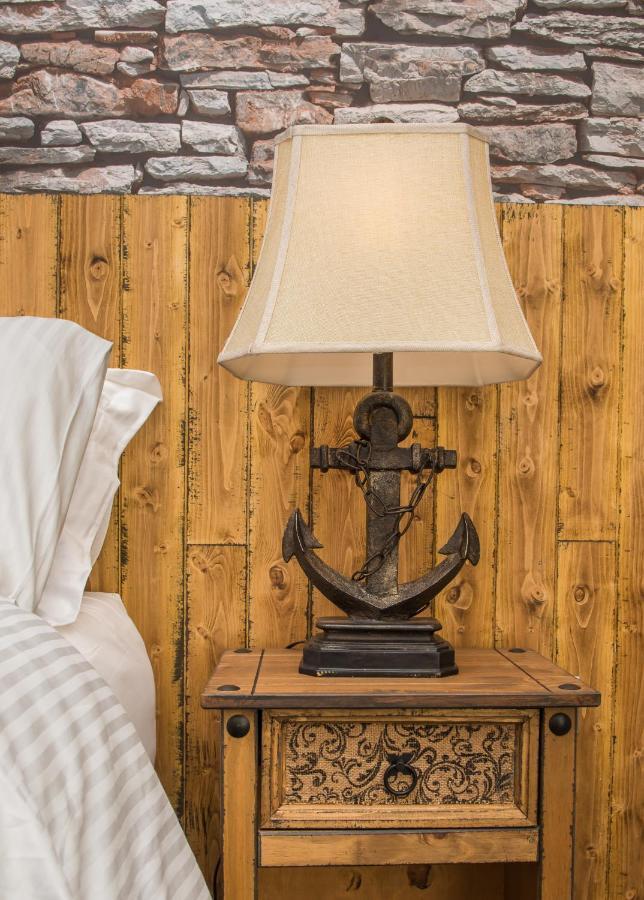 Deluxe Rustic Charlestown Themed Apartment St Austell Exterior photo